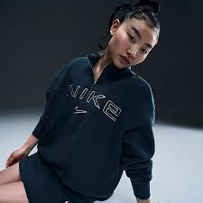 nike clothes for women